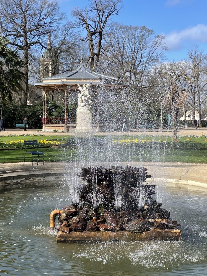 Rennes ~ fontaine Parc du Thabor