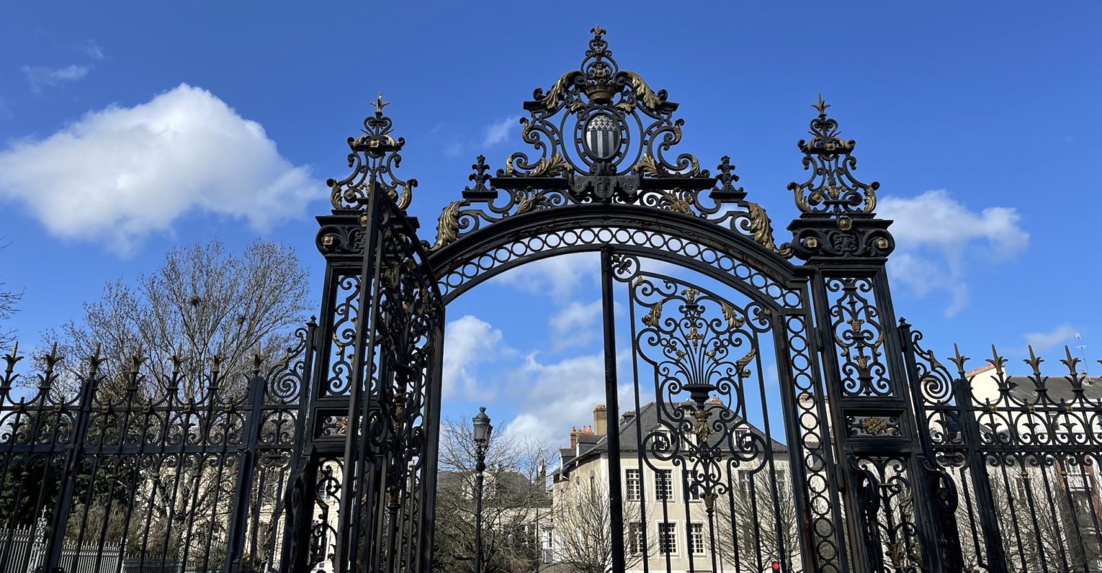 Rennes ~ les grilles du  Parc du Thabor