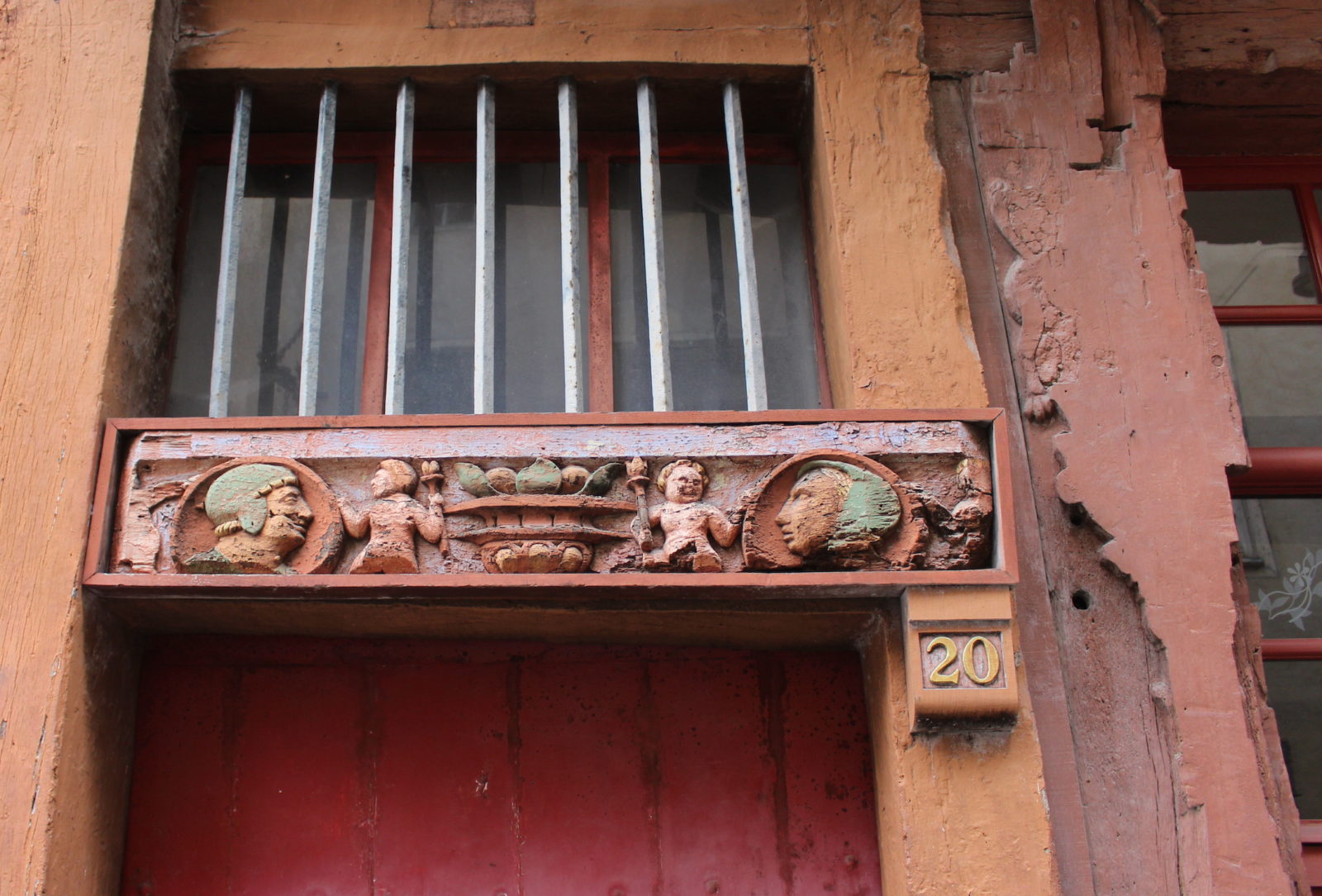 Rennes Rue du chapitre détail bois