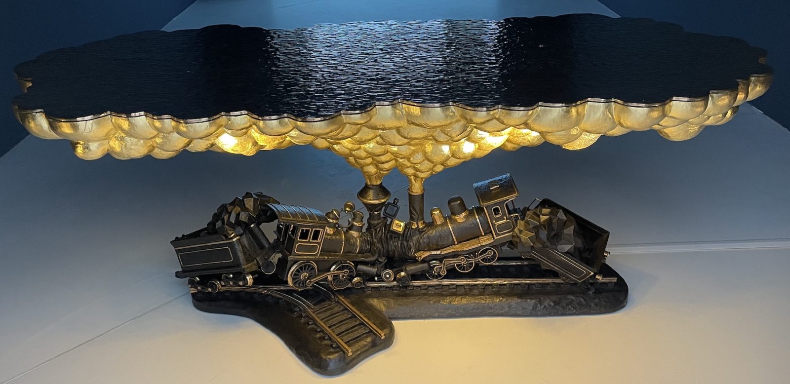Lausanne ~ Plateforme 10 Train Crash table, 2015