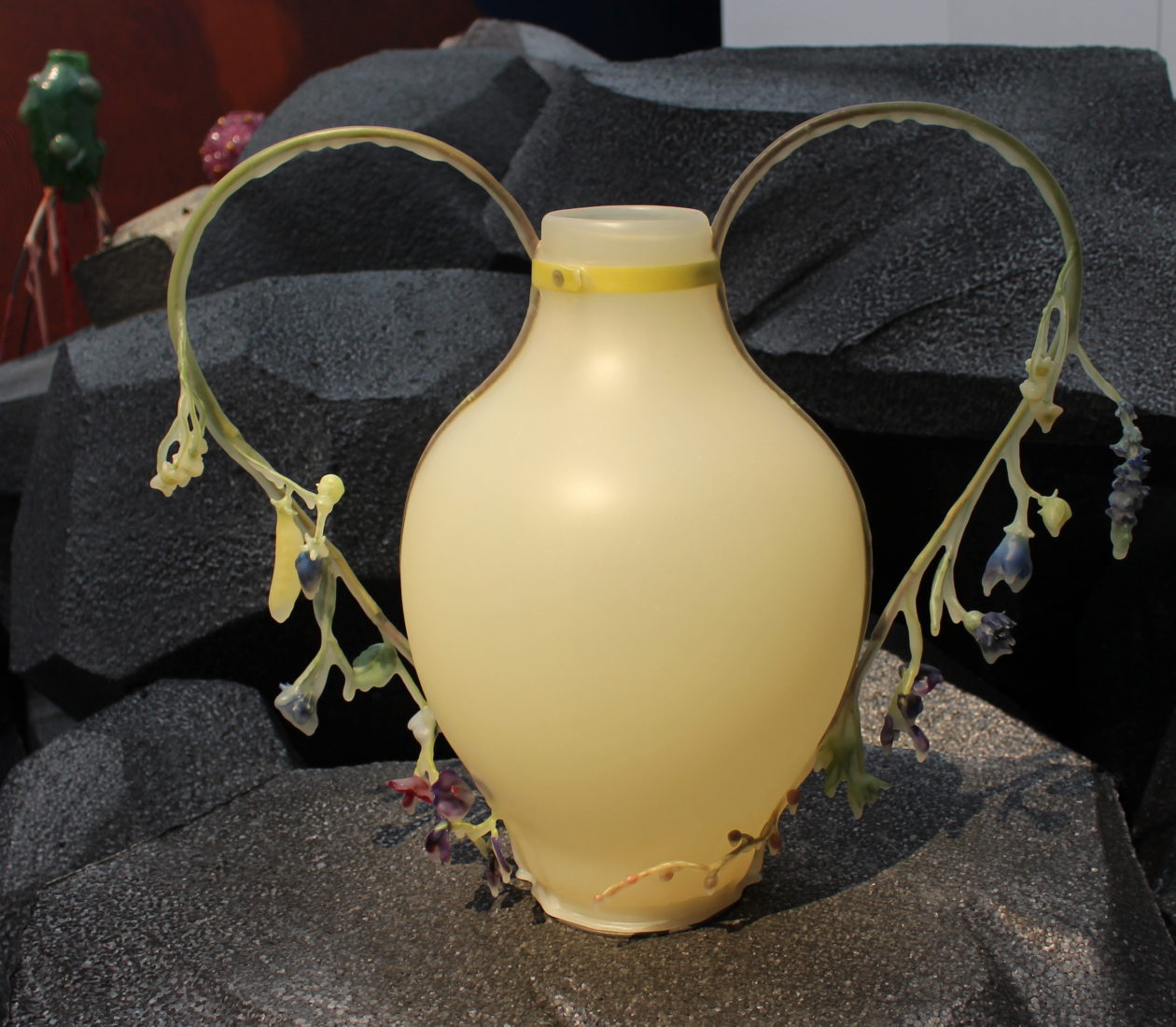 Lausanne ~ Plateforme 10 mudac vase