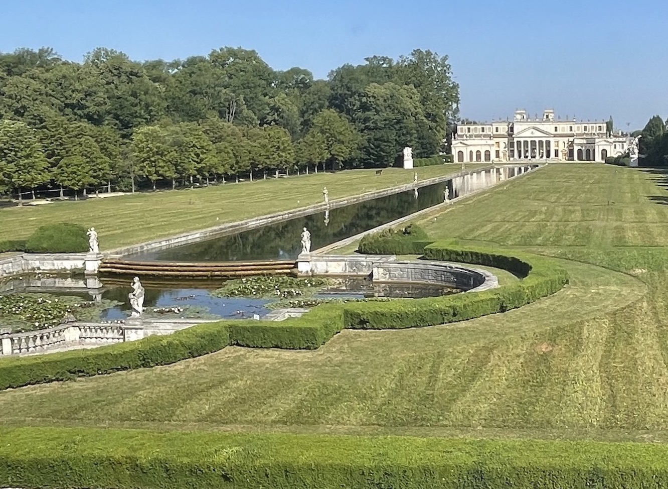 La Villa Pisani parc