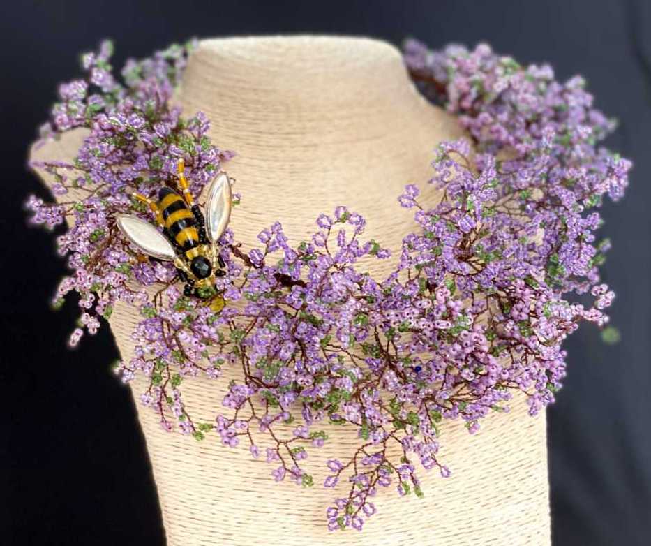 Luisa Conventi Venise Gioia collier perles et abeille