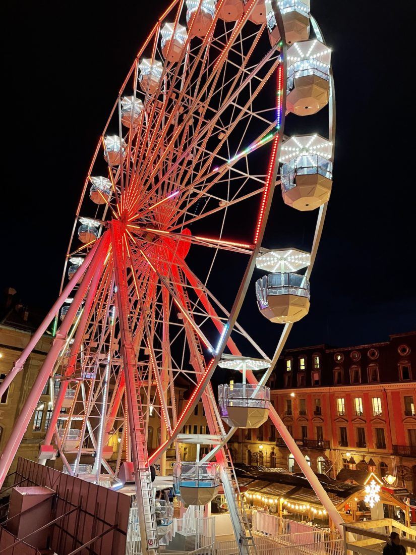Bô Noël Lausanne La grande roue en rouge