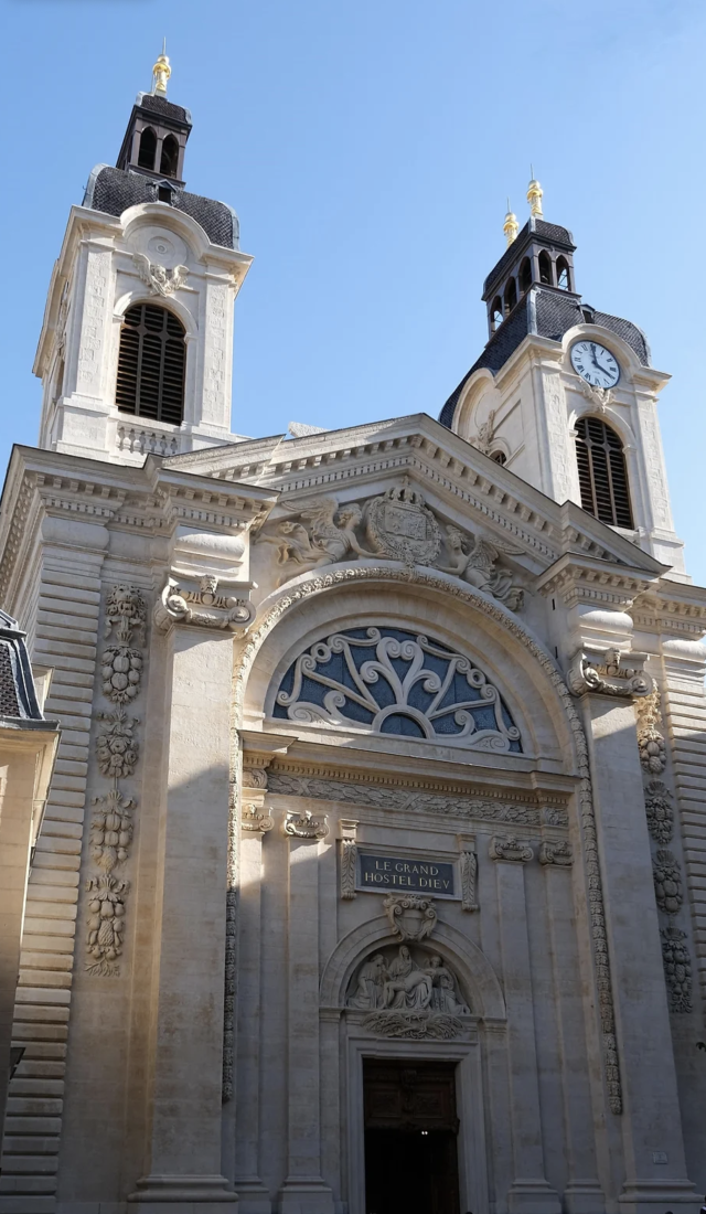 Lyon Grand Hôtel-Dieu chapelle extérieur (©ManonCharon)
