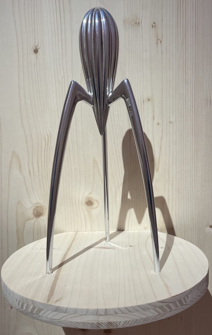 Philippe Starck. Editeur : Alessi. Juyci Salif