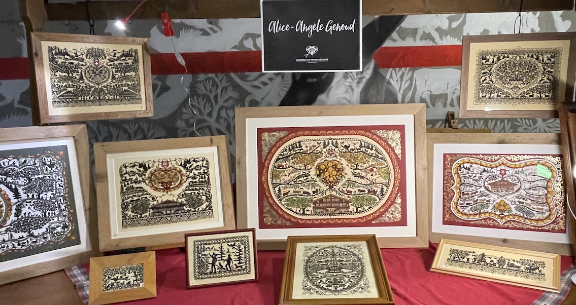 papiers découpés couleurs