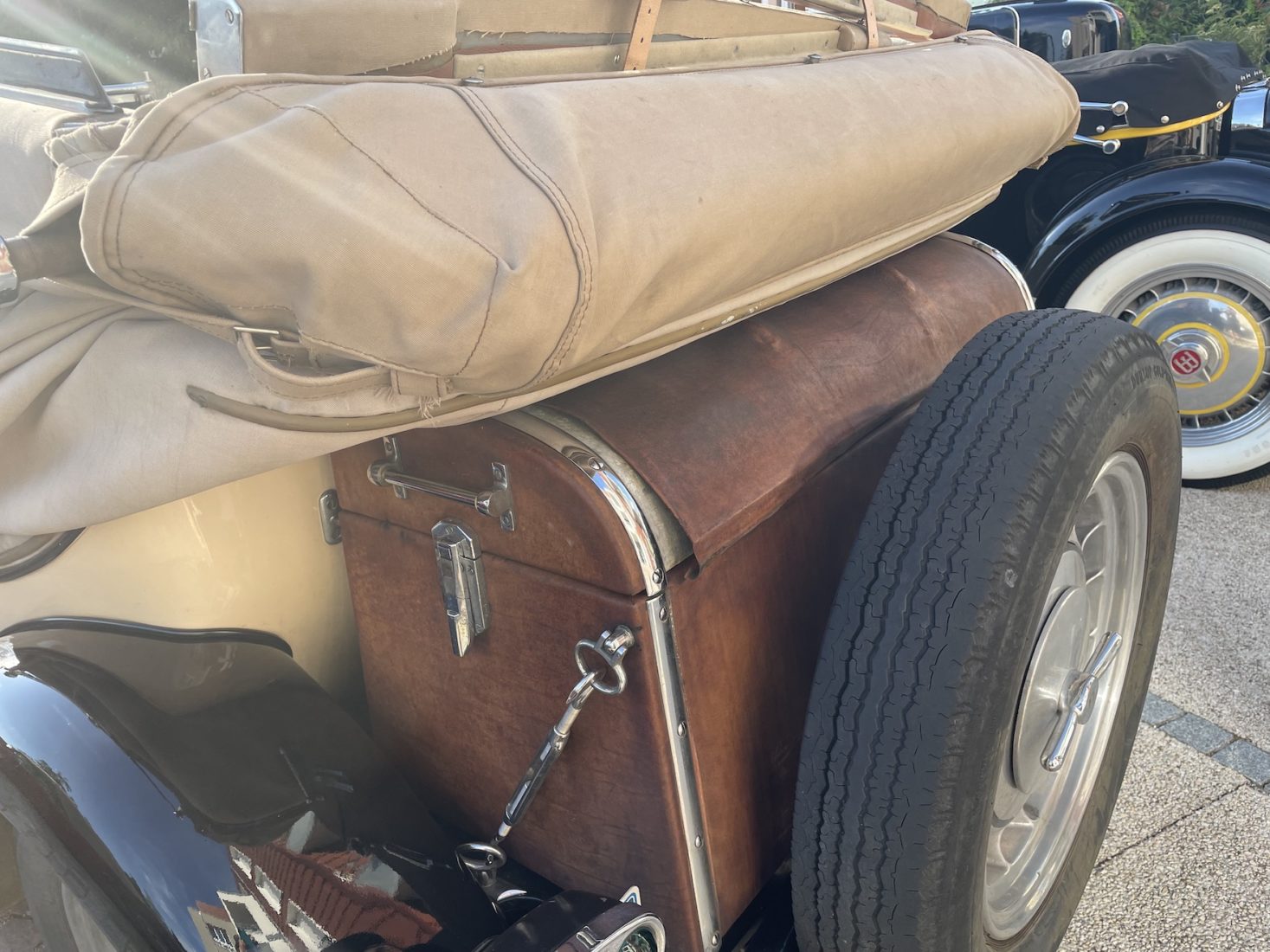 Bugatti détail bagage arrière