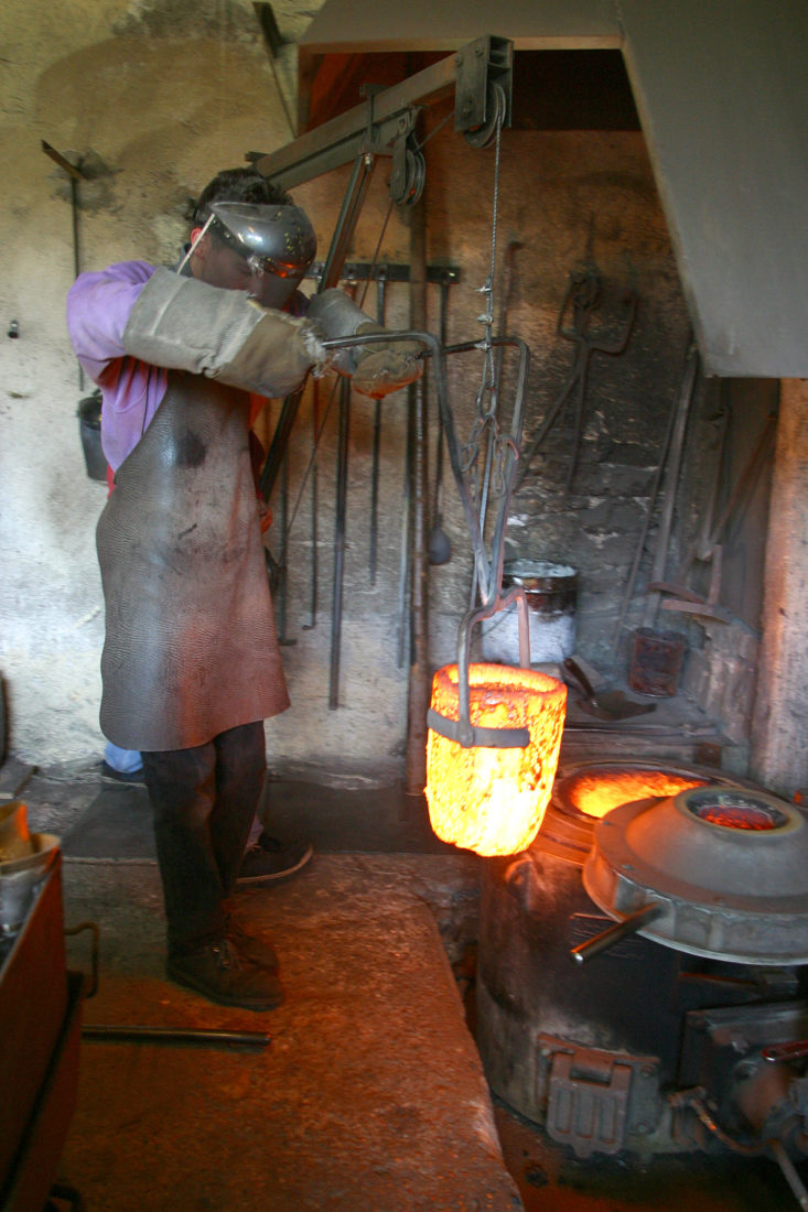 fonderie de cloches Charles Obertino bronze en fusioon