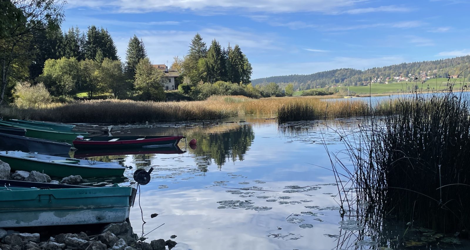 eaux calmes Lac Saint-Point 