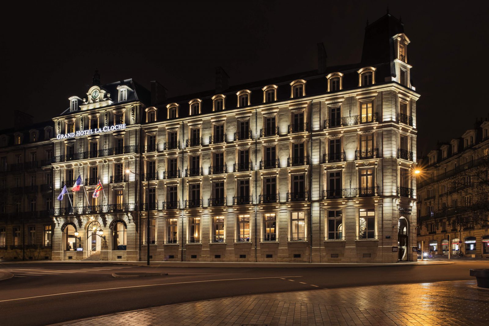 Dijon Hôtel de La Cloche éclairée