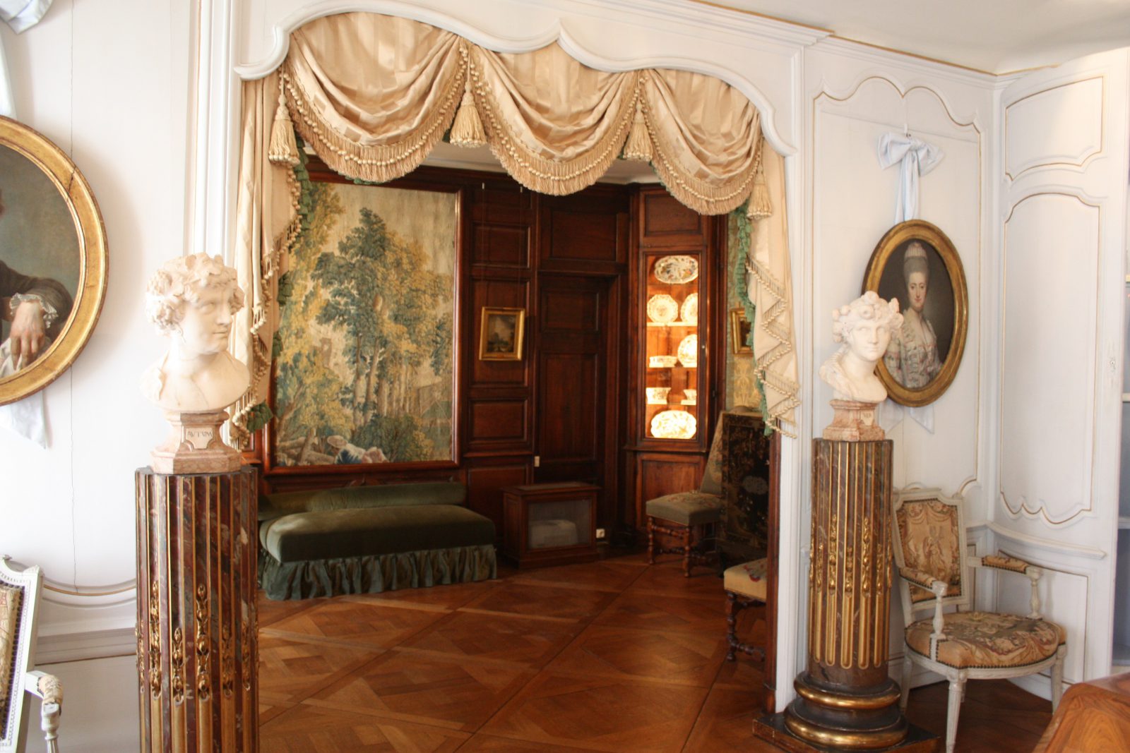 Dijon Musée Magnin salon