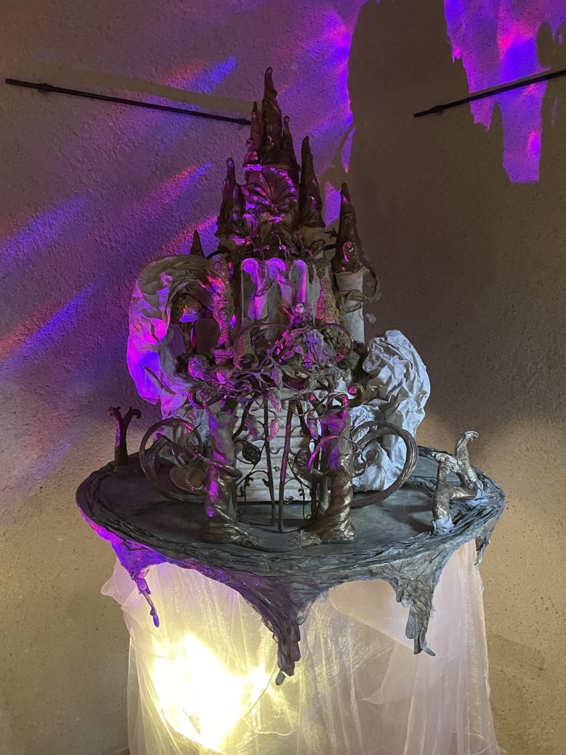 Ferney Voltaire L’île-château d’Alcina violet