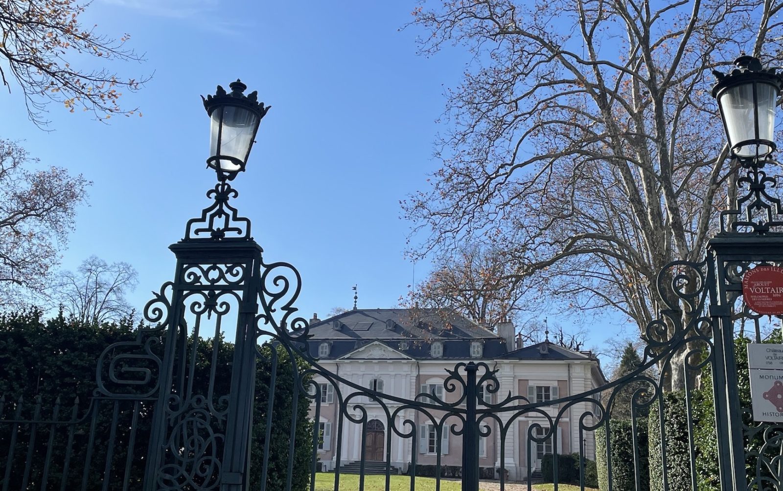 Ferney Voltaire Façade entrée principale
