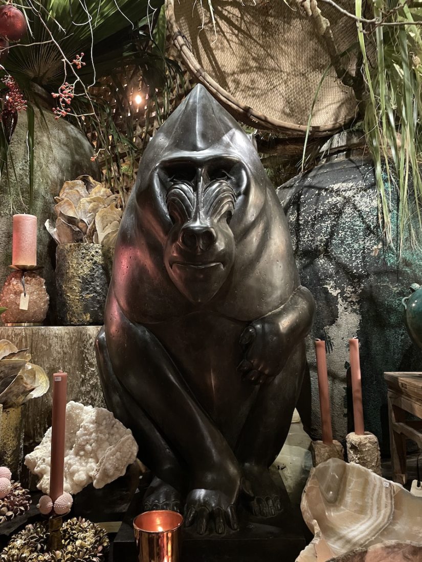 Rémy Jaggi à Trélex 2025 décor singe bougies