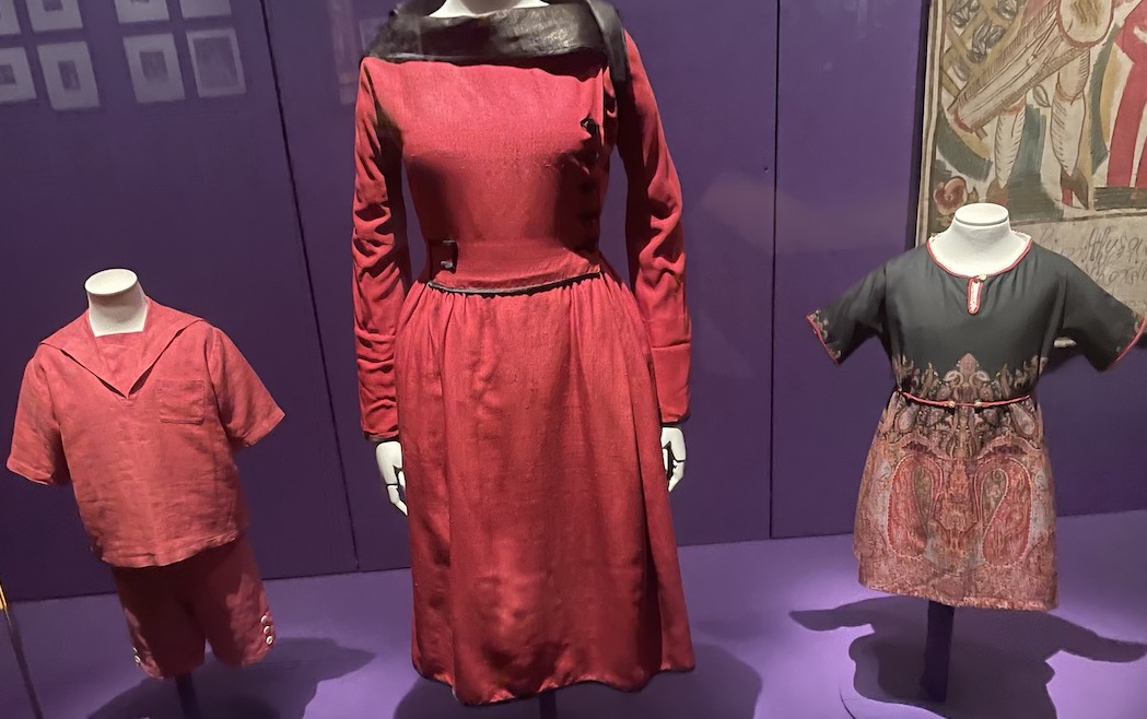 Paul Poiret Vêtements pour Denise, sa femme, son fils Colin et sa fille Martine 