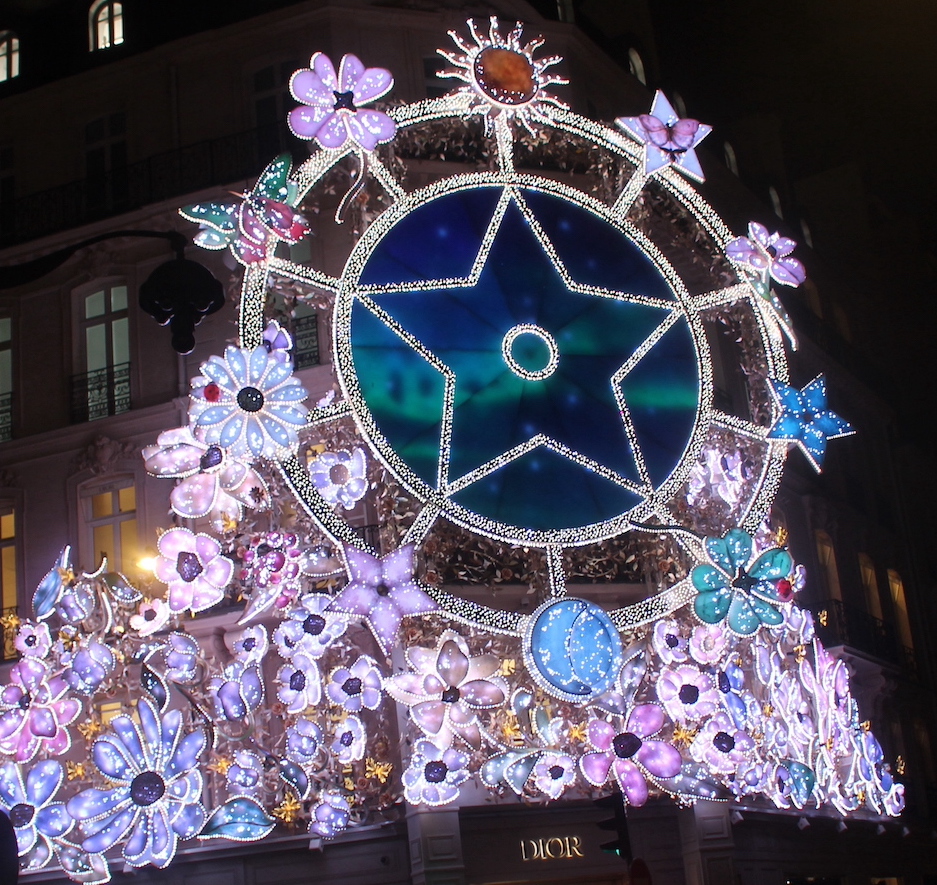 Paris illumination NOËL boutique DIOR