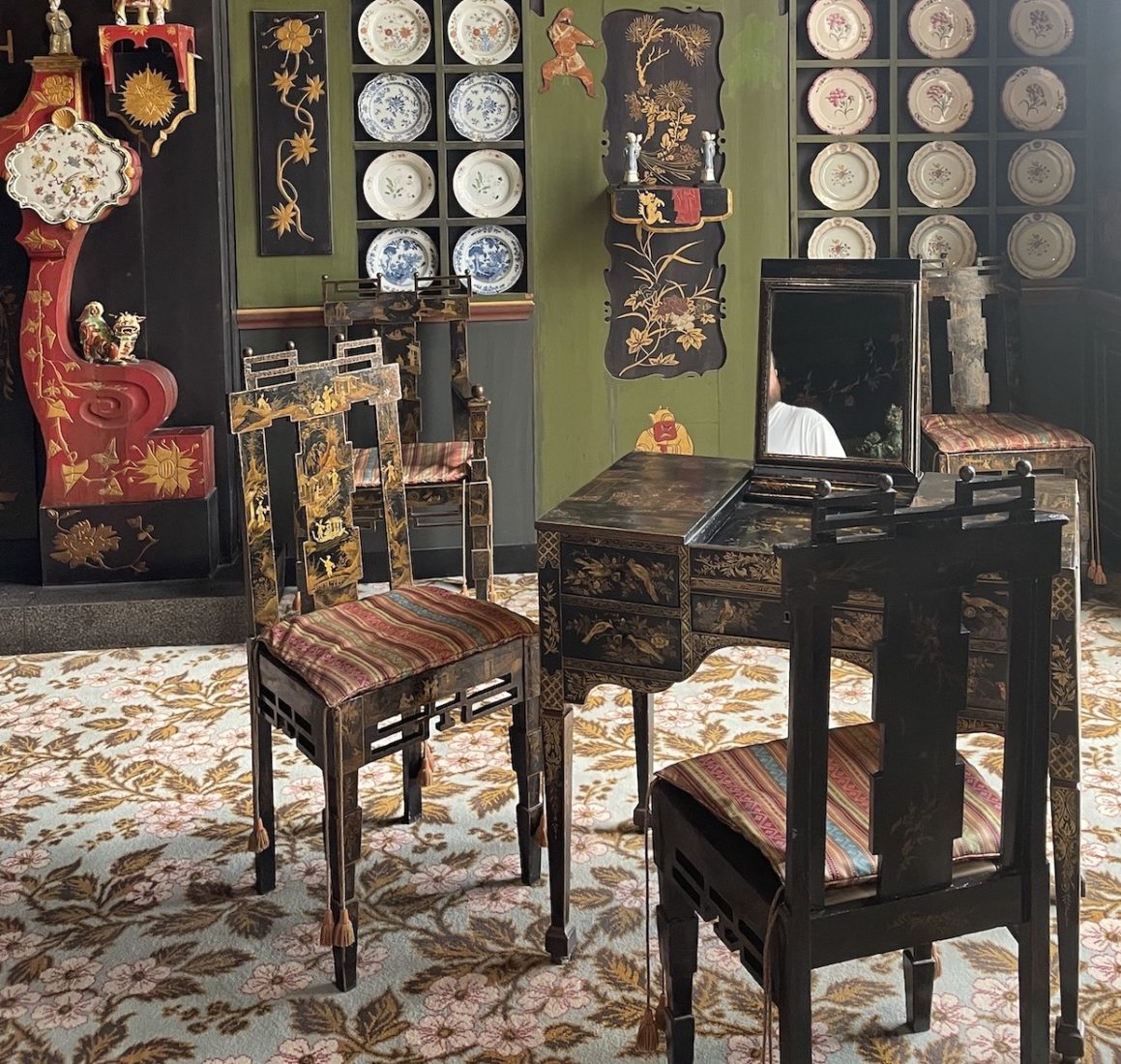 Victor Hugo Houteville House mobilier style Chine