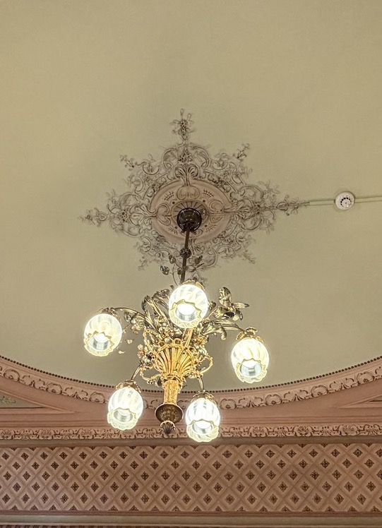 Grand Hôtel de Caux lustre 4