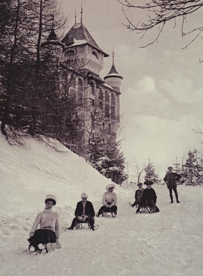 Le Caux Palace luge à la belle époque