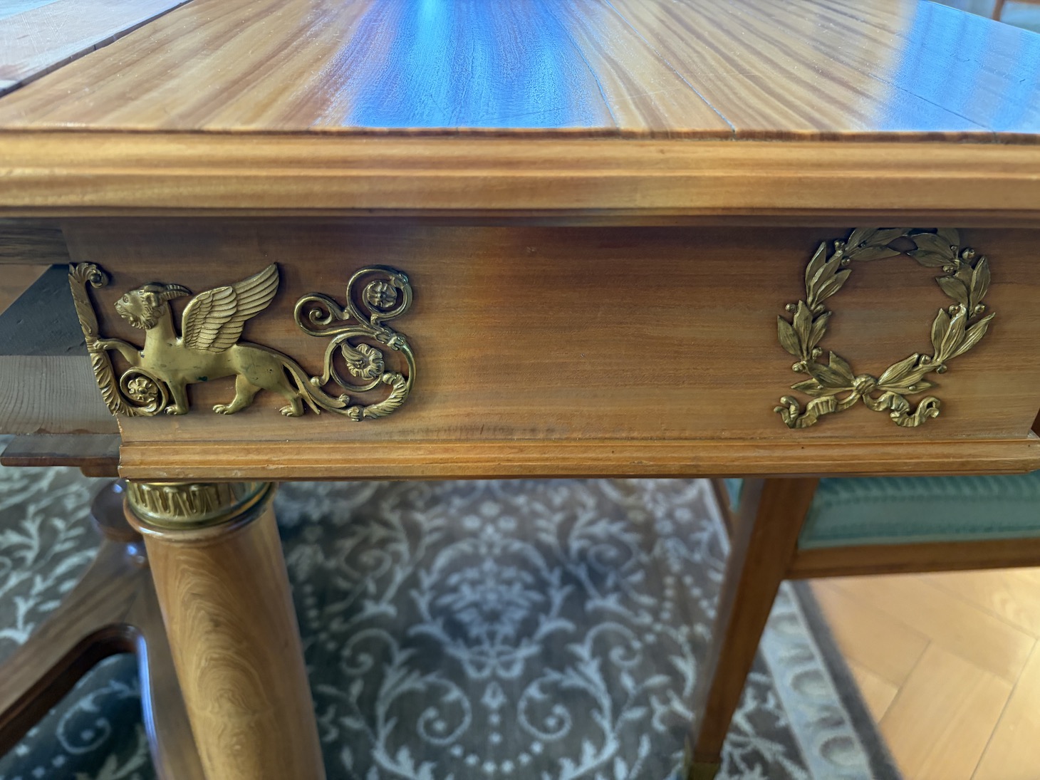 Caux Palace mobilier Maharadjah de Baroda