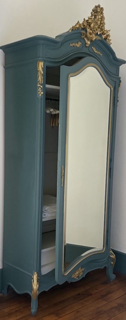Vichy Chalet Clermont Tonnerre armoire