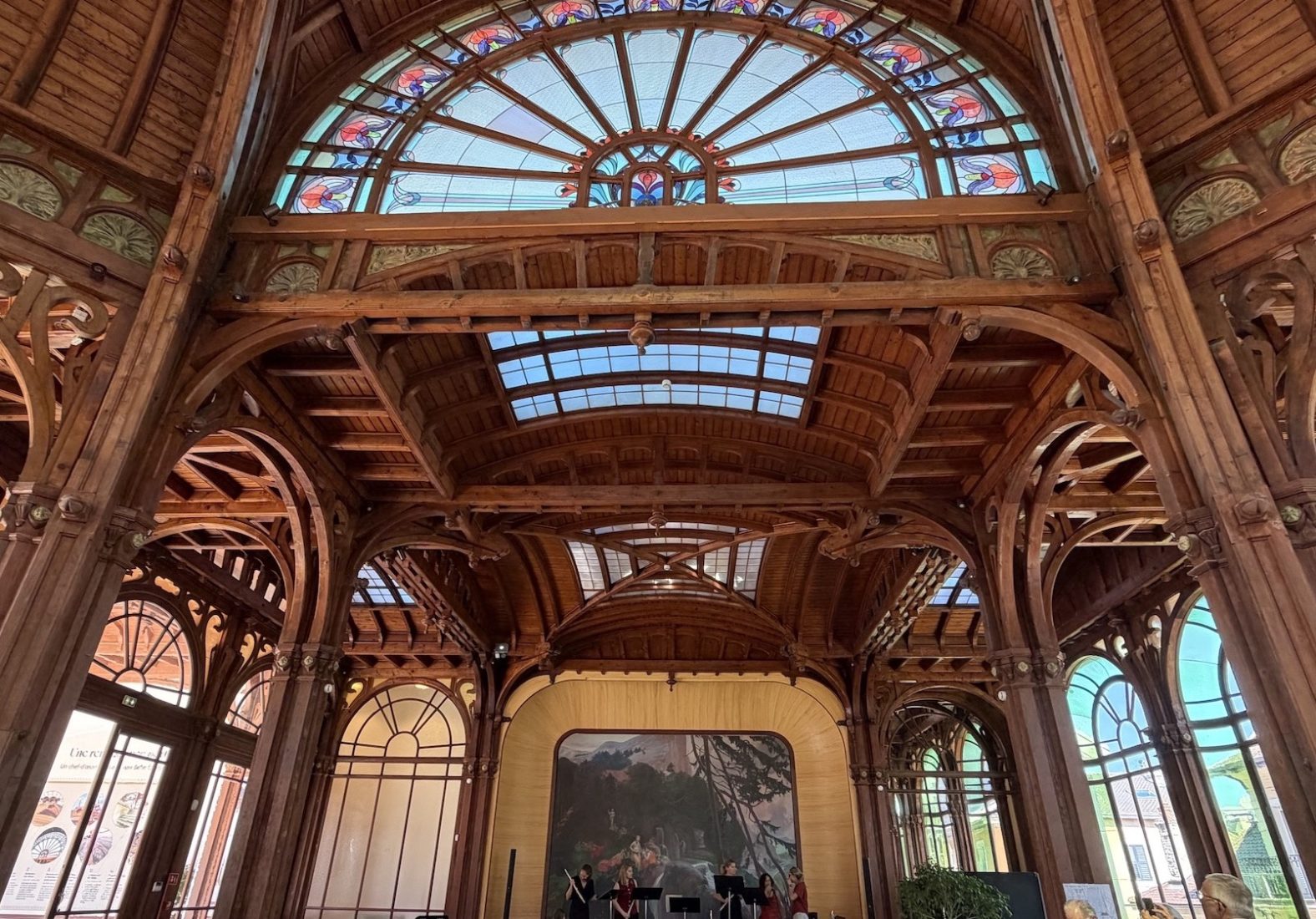 Evian-les-Bains Buvette Cachat hall fresque...