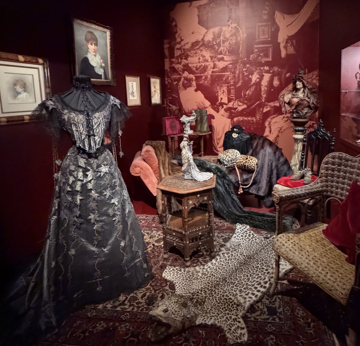 Sarah Bernhardt reconstitution de son appartement Palais Lumière