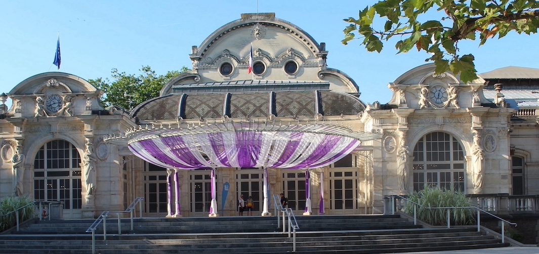 Vichy casino couleurs violet