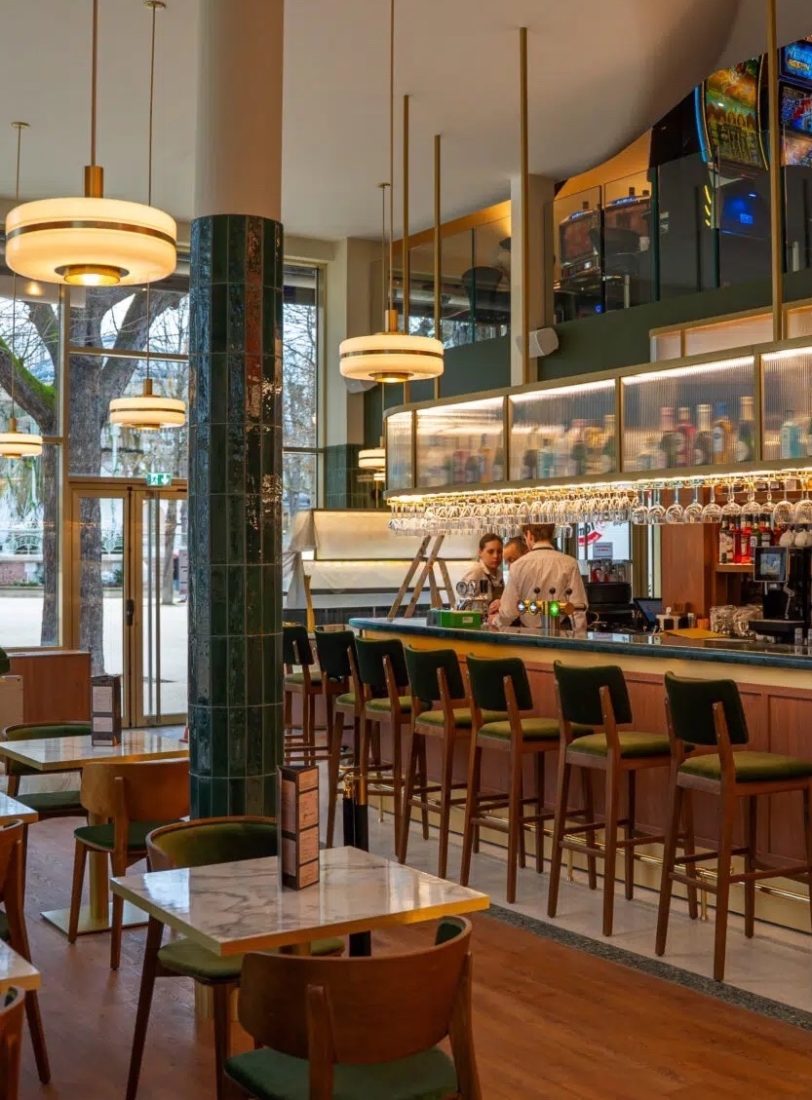 Vichy casino Partouche bar